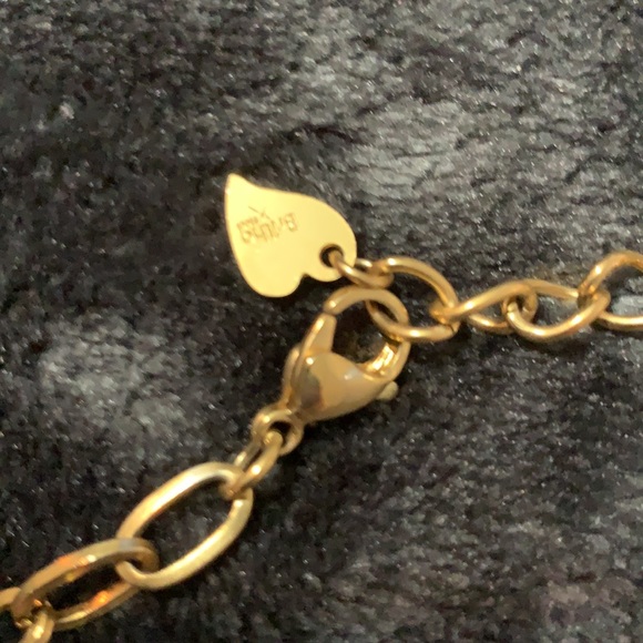 COPY - Embroidered necklace - Picture 4 of 5